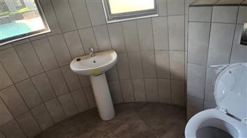  THATCH APARTMENT TO RENT IN BRAMLEY