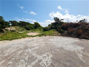 Elevated Stand with Views in Paradise Beach, Jeffreys Bay