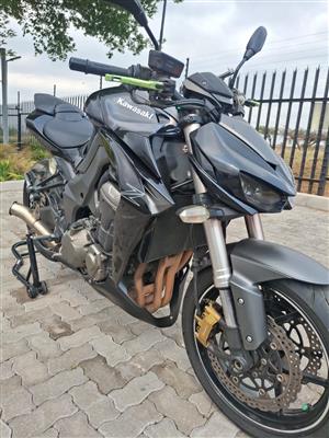 KAWASAKI Z1000