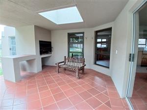 3 Bedroom, 2 bathroom unit for rent in Vaalpark in popular complex.
