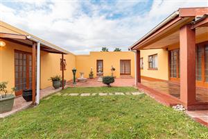 House For Sale in Gelvan Park