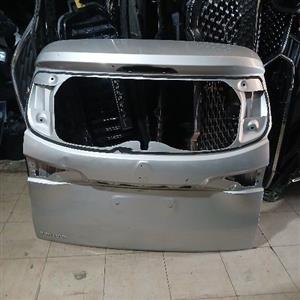 Renault triber tailgate 