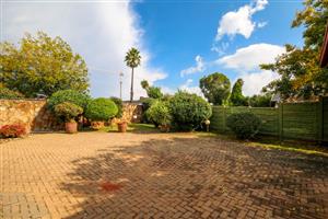 House For Sale in Glenanda