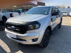 This 2022 Ford Ranger 2.2TDCi Double Cab Hi-Rider XLS in silver offers a strong 