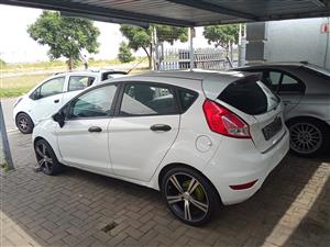 Used 2015 Ford Fiesta 5-door 1.4 Ambiente (aircon+audio)