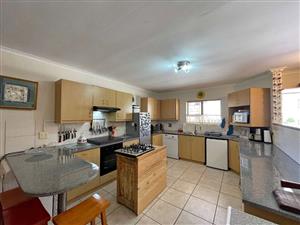 2 Bed, 2 Bath Apartment For Sale in Hartenbos, Western Cape