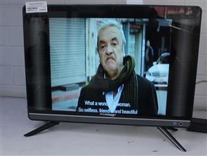 FUSION 17'' LED TV WITH POWERCABLE REMOTE AND LEGS S065273A