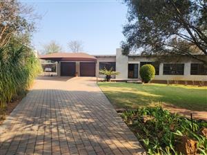 House For Sale in Glen Marais