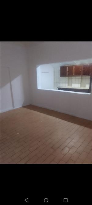 Garden cottage available in boksburg north