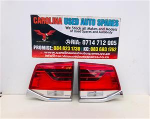Toyota Land Cruiser LC200 left and right taillights with chrome trimming (2020)
