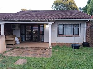 Townhouse For Sale in Prestbury