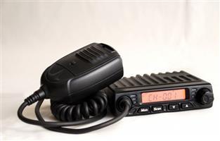 DV-2135s 4X4 VHF Mobile Radio 