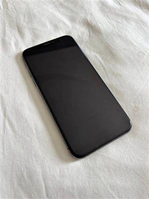 iPhone 11 256Gb black. Battery life 70%. Works perfectly. Have the box . Collect in Seapoint.