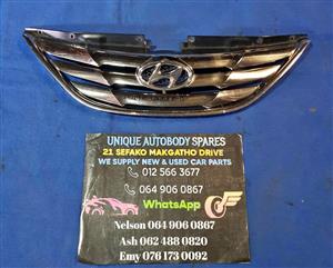 Hyundai Sonata Main Front Grill