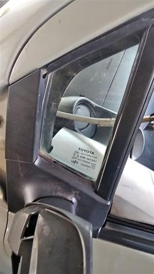 TOYOTA YARIS QUARTER GLASS FOR SALE