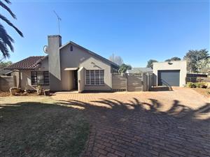 Spacious 4-Bedroom Family Home in Birch Acres