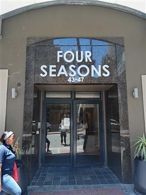 Apartment For Sale in Zonnebloem