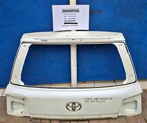 Toyota Land Cruiser 200 Tailgate
