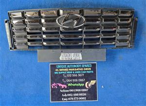 Hyundai Venue Main Grill 2022 +