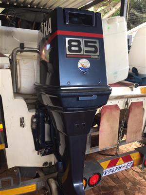 2 X Yamaha 85 Hp Outboard Motors For Junk Mail 2 X Yamaha 85 Hp Outboard Motors For