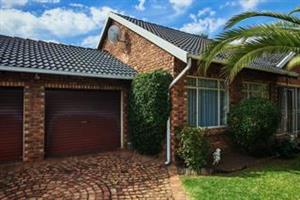 House For Sale in Brackendowns