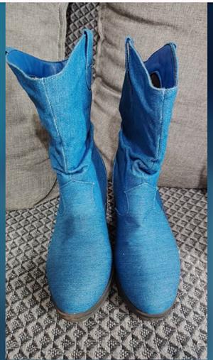 Blue Denim Winter Cowboy style Boots - Size 5