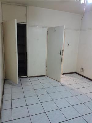 Main bedroom available in Pretoria West