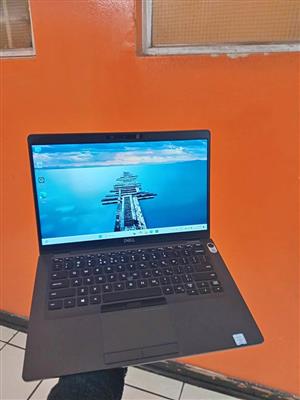 Dell Latitude 5400 Core I7-8thGen @ 2,11 GHZ 16GB RAM DDR4 256GB SSD Windows 11 Pro  