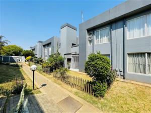 Townhouse For Sale in Mulbarton