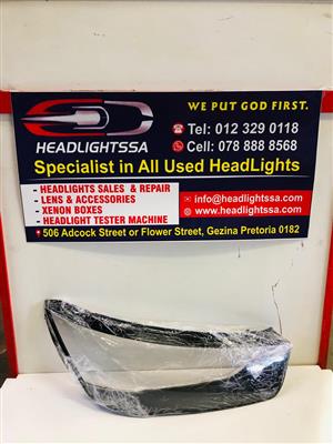 Audi A1 right side headlight replacement lens 