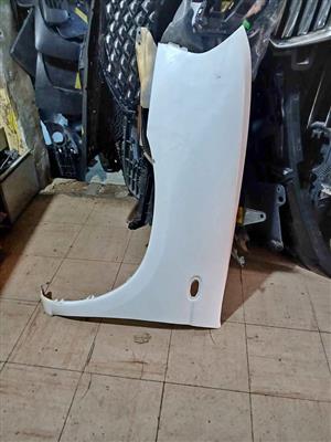 Nissan np300 fender