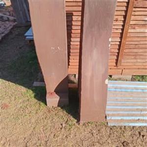 Precast Concrete Water feature with 2 Concrete Covers Needs TLC