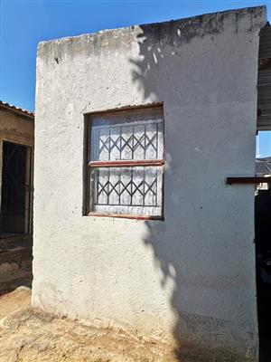 two bedroom House for sale 