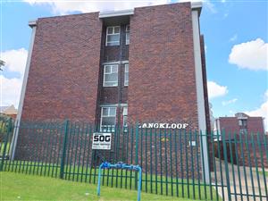 Apartment For Sale in South Crest