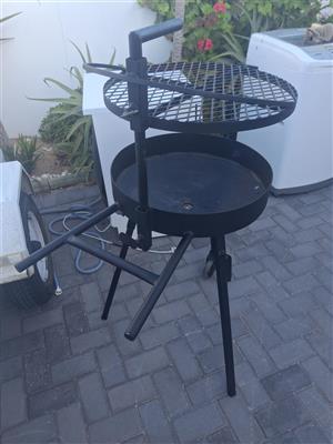 BRAAI STEEL/MOBILE FOR SALE