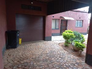 Three bedroom house for renting in Kagiso Extension 13
