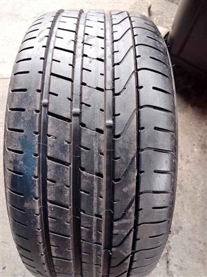 255/40/17 Pirelli runflat tyre like new for sell 