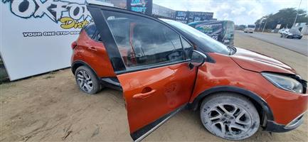 Captur 900T Right Front Door Shell for sale used