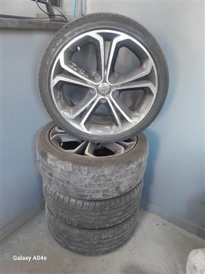 OPEL CORSA E RIM & TYRE SET 215 / 40 R17 FOR SALE