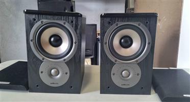 Polk Audio TSi100 2-way bookshelf speaker
