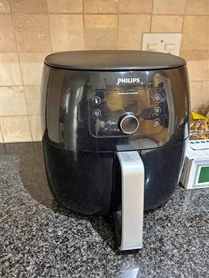 Philips XXL Airfryer works perfectly.
