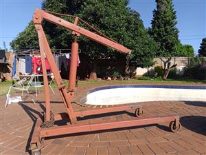 🔧 HYDRAULIC ENGINE CRANE / CHERRY PICKER FOR SALE 🔧