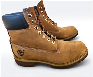 Original Timberland Mens premium 6-Inch Waterproof Boots - Size 8W (SA 7.5)