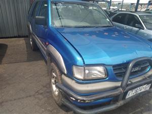 Isuzu 320 V6 everyday runner