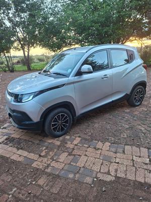 2018 Mahindra 100 KUV