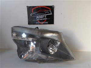Mercedes Viano right headlight