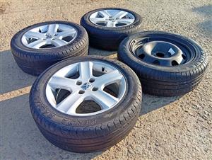 Peugeot 307  4 set of 16inch rims and tyres