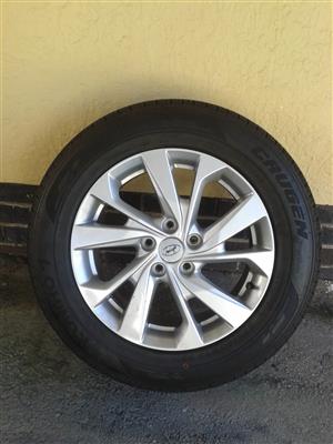 2019 Tucson 4× 17" brand new tyres and rims, also fits ix35, orginals factory fi