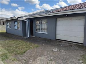 Smart buy, well Located 3 bedroom Haven Hills Home