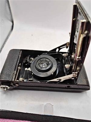 Butcher's Famous Pocket Carbine folding camera, a vintage camera